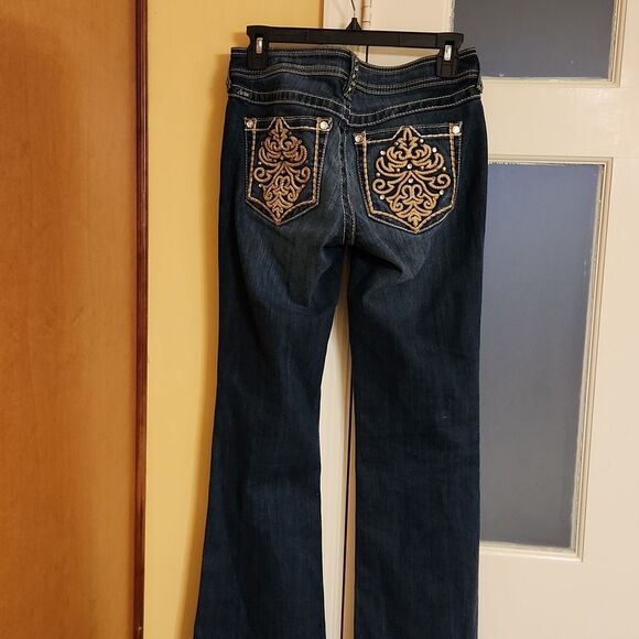 Ariat Women's "Turquoise" Bejeweled Bootcut Jeans in 26 Long (US 2 Long) - Picture 4 of 12